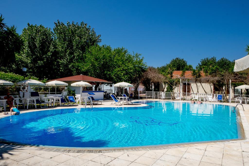Kalamitsi Beach Camping Village Preveza Exterior photo